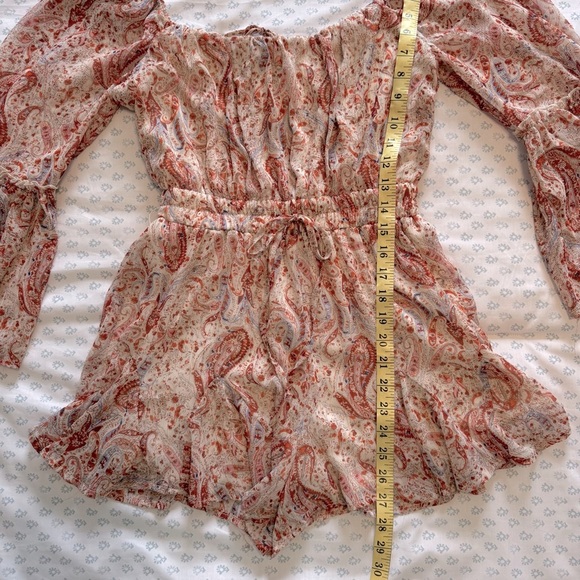 NWOT Francesca’s Miami Paisley Print Women's Size Small Romper - Picture 3 of 6